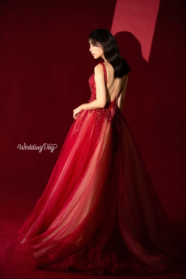 HANDMADE WEDDING DRESS