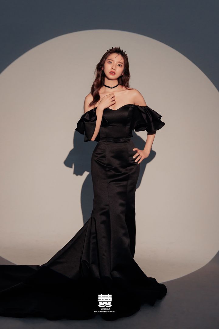 HANDMADE WEDDING DRESS